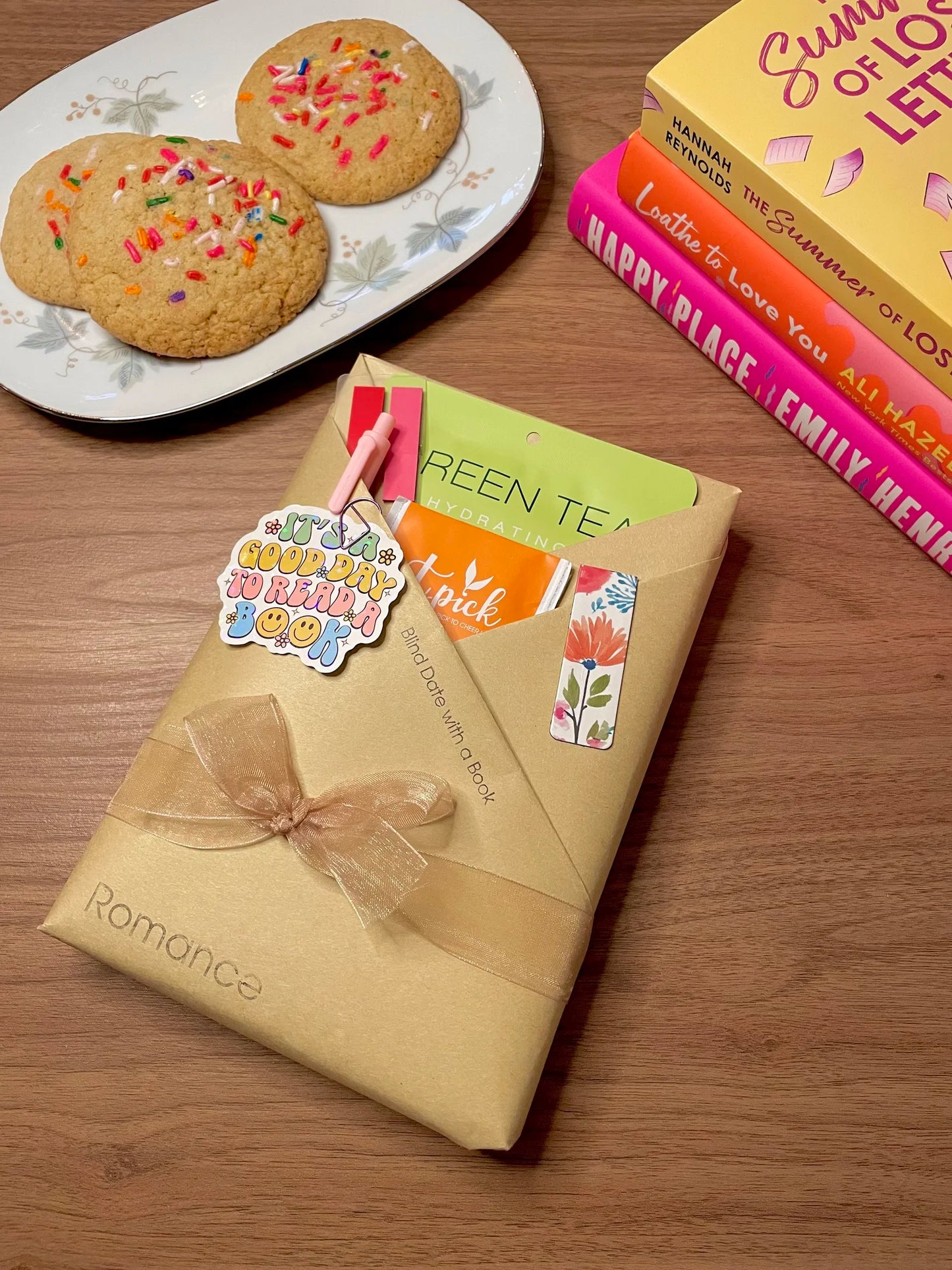 Blind Date with A Book- Cookies & Chapters Edition!